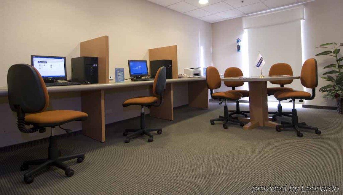 City Express By Marriott Celaya Parque Facilities photo