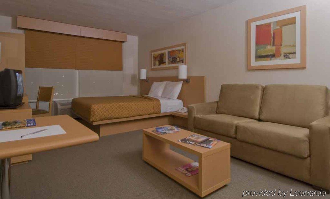 City Express By Marriott Celaya Parque Room photo